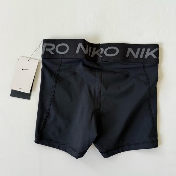 Nike Pro Womens 3” Short Black Size M NWT - Picture 6 of 6